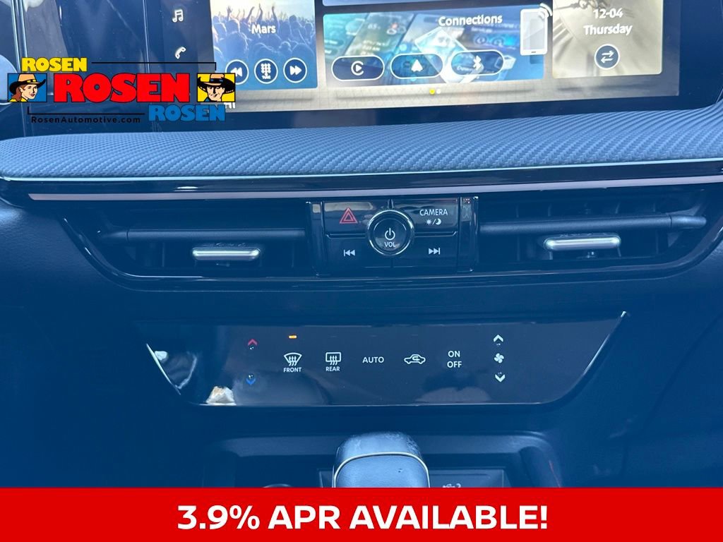 New 2025 Nissan Kicks SR image 19