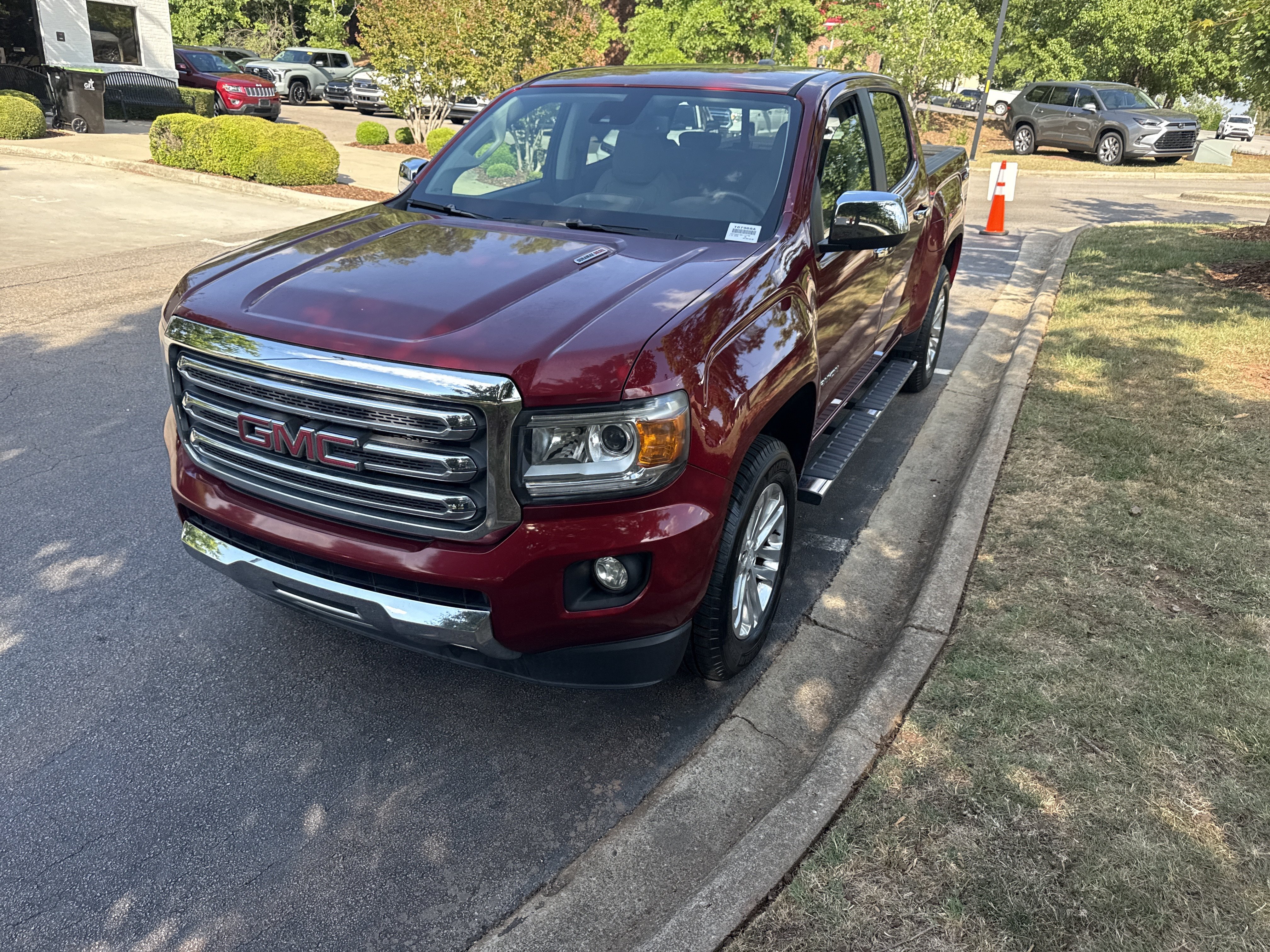 Used 2017 GMC Canyon SLT w/ Driver Alert Package AWD/4WD image 5