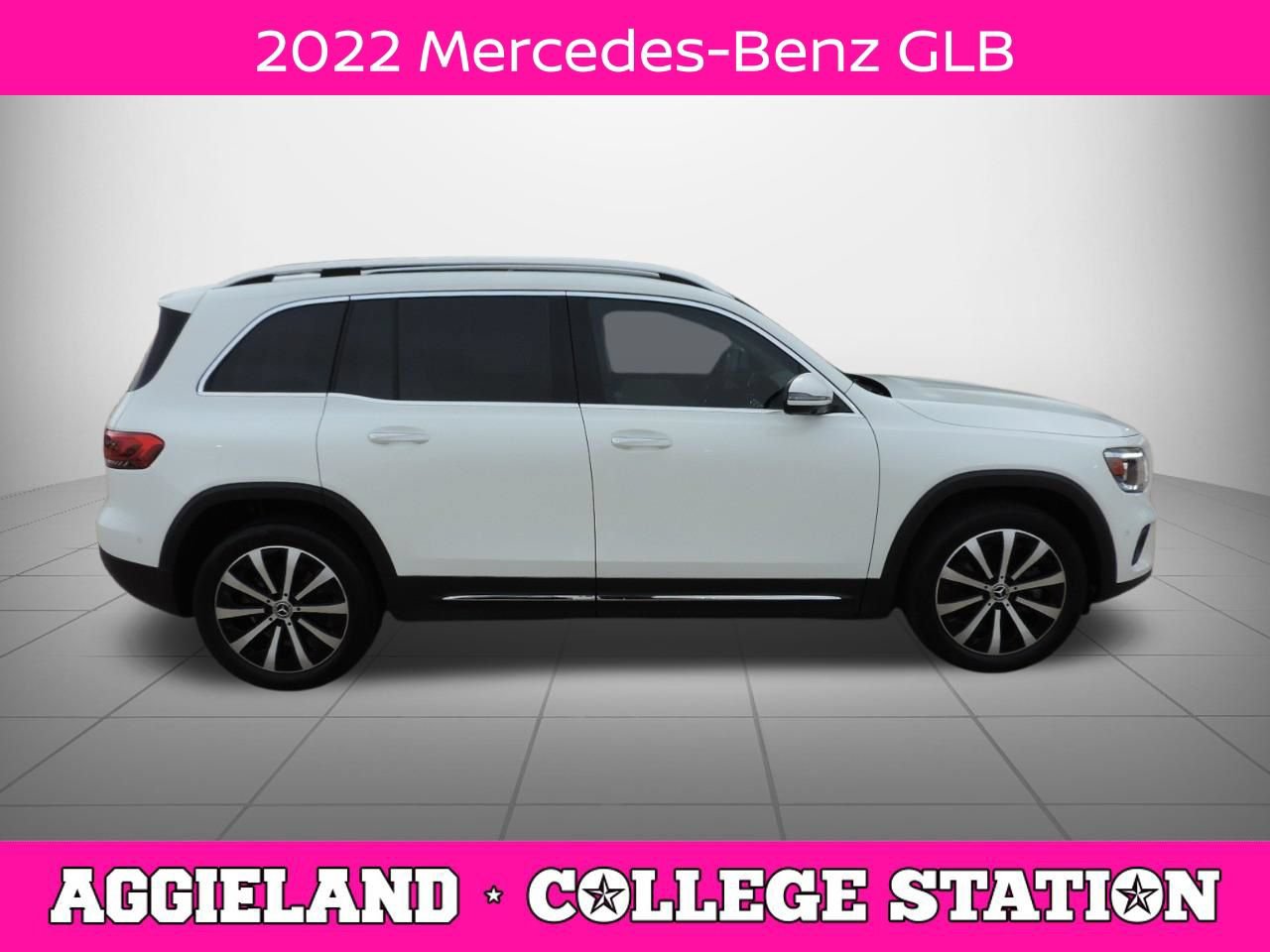 Used 2022 Mercedes-Benz GLB 250 4MATIC image 2