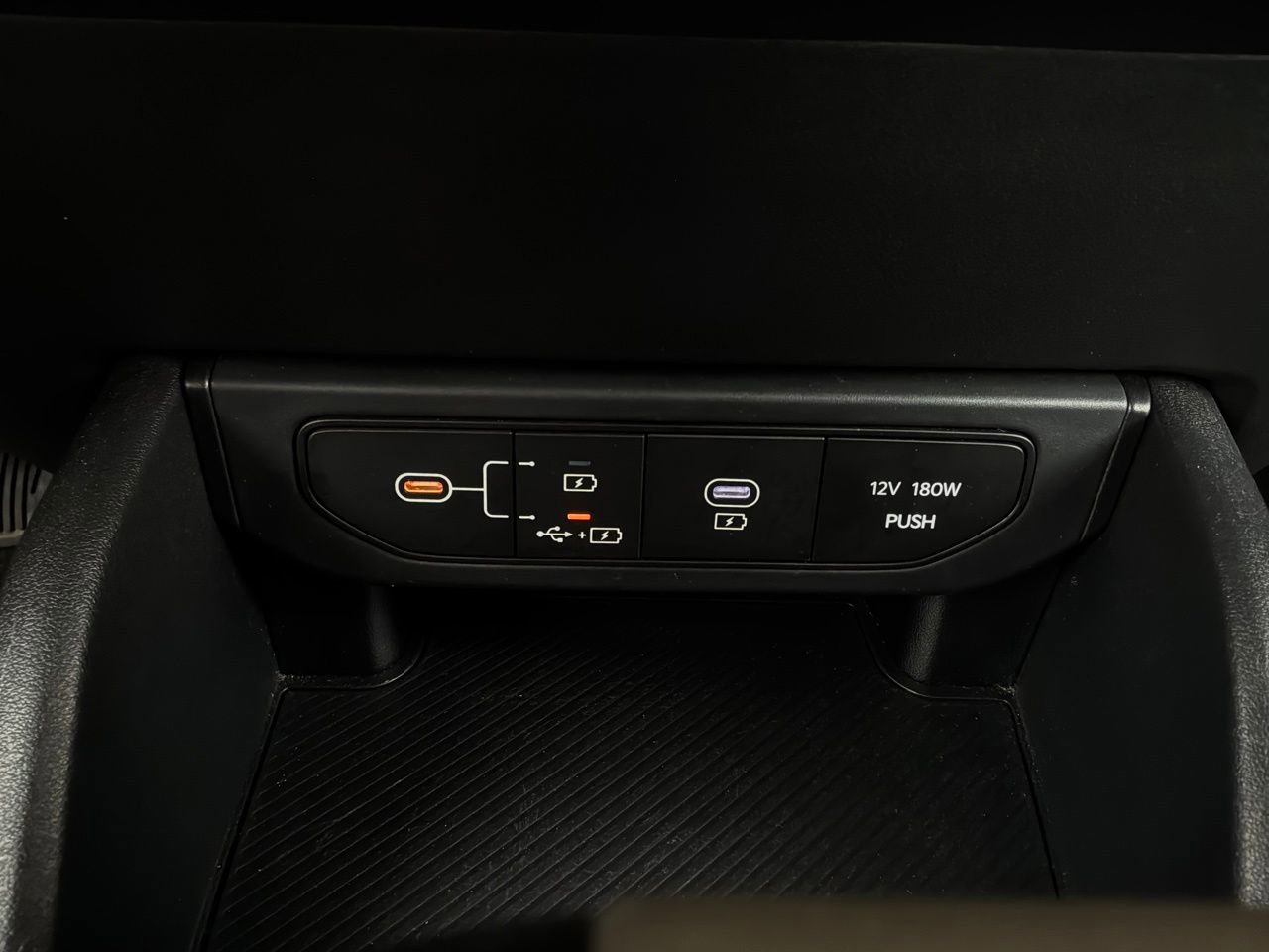 Used 2025 Kia K4 FWD image 26