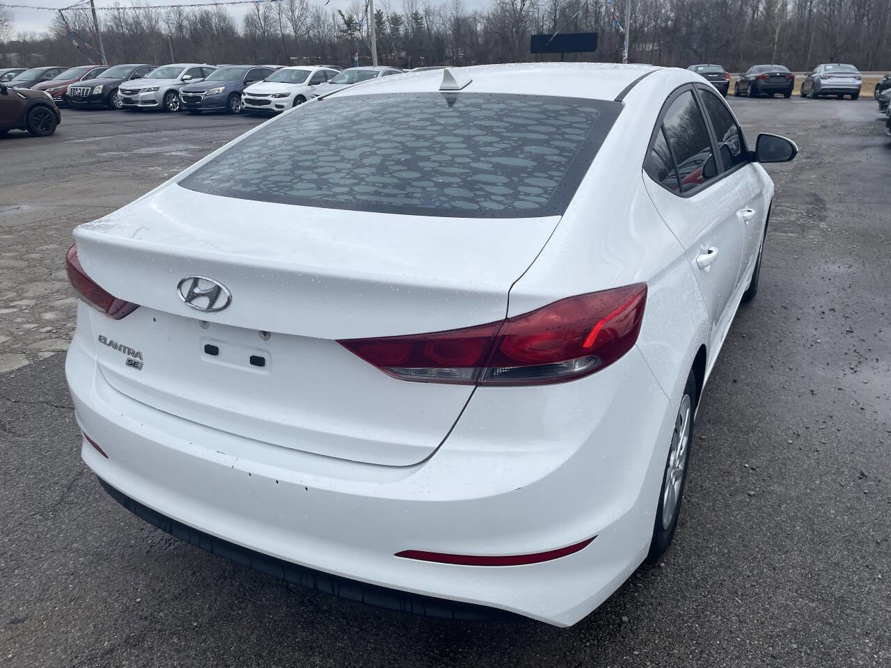 Used 2017 Hyundai Elantra SE image 6