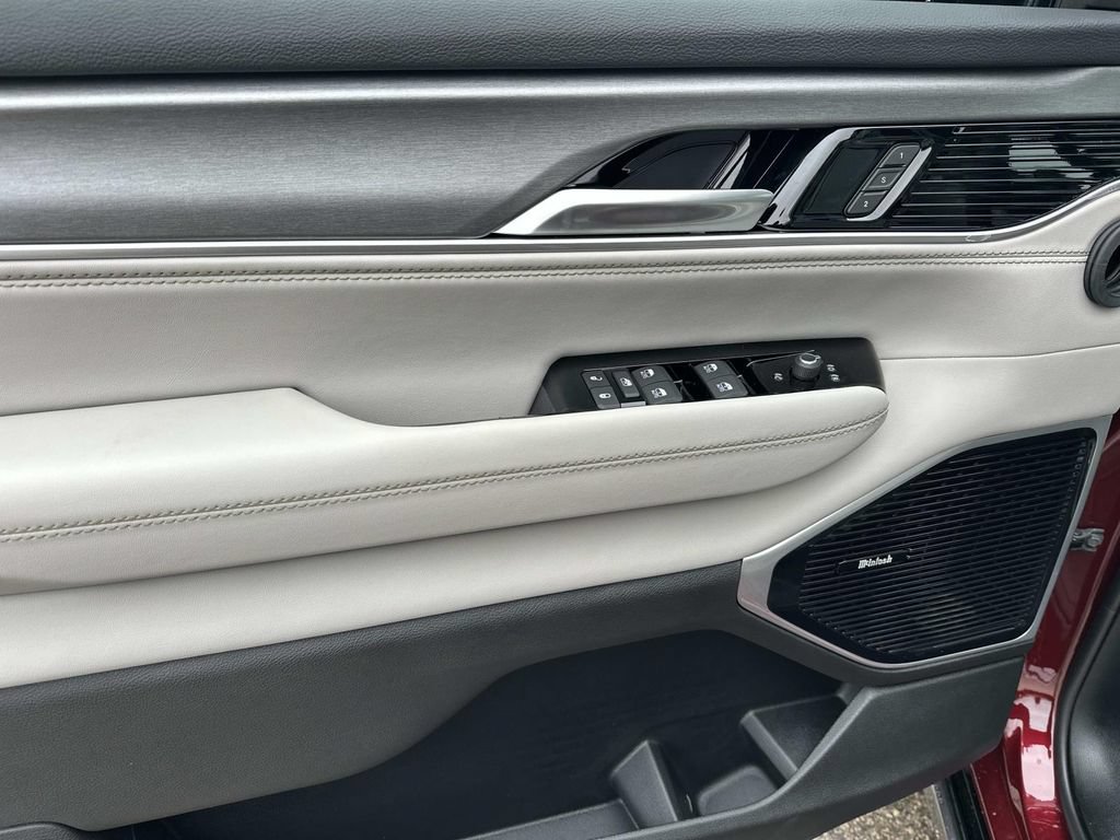 New 2026 Jeep Grand Wagoneer Limited AWD/4WD image 13