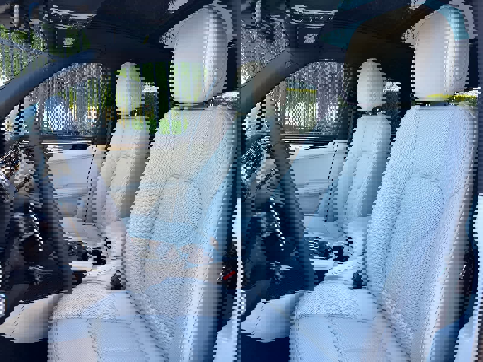 New 2026 Porsche Macan image 5