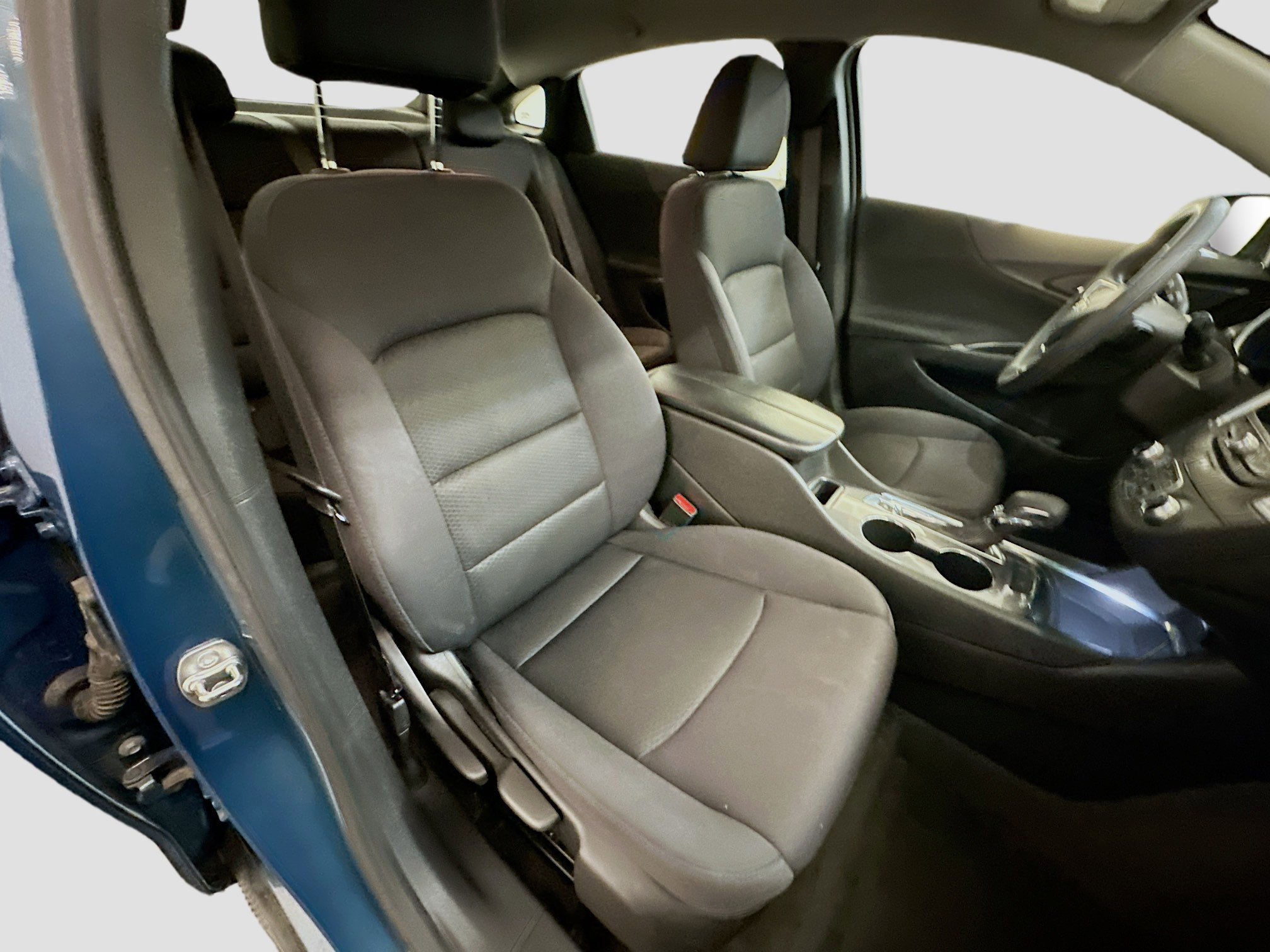 Used 2024 Chevrolet Malibu LT image 32