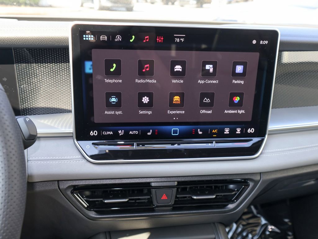 New 2026 Volkswagen Tiguan SE R-Line AWD/4WD image 19
