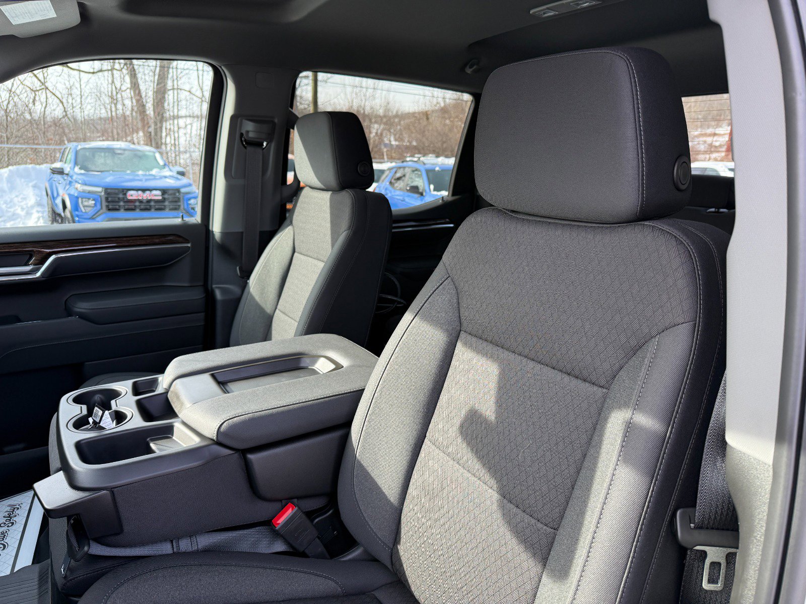 New 2026 GMC Sierra 1500 SLE w/ Max Trailering Package image 14