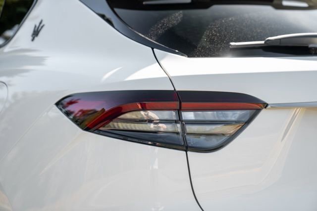 Used 2022 Maserati Levante Modena image 15