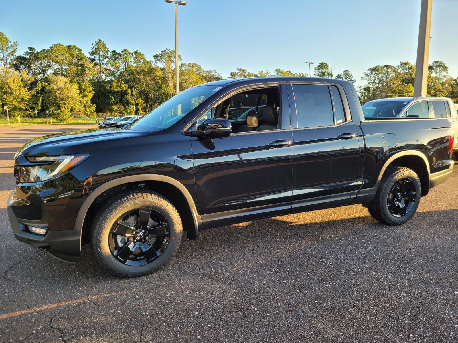 New 2026 Honda Ridgeline Black Edition image 3