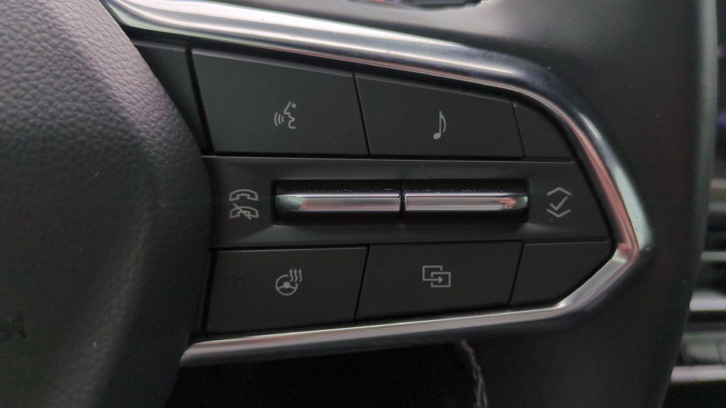 Used 2025 Chevrolet Traverse High Country FWD image 21