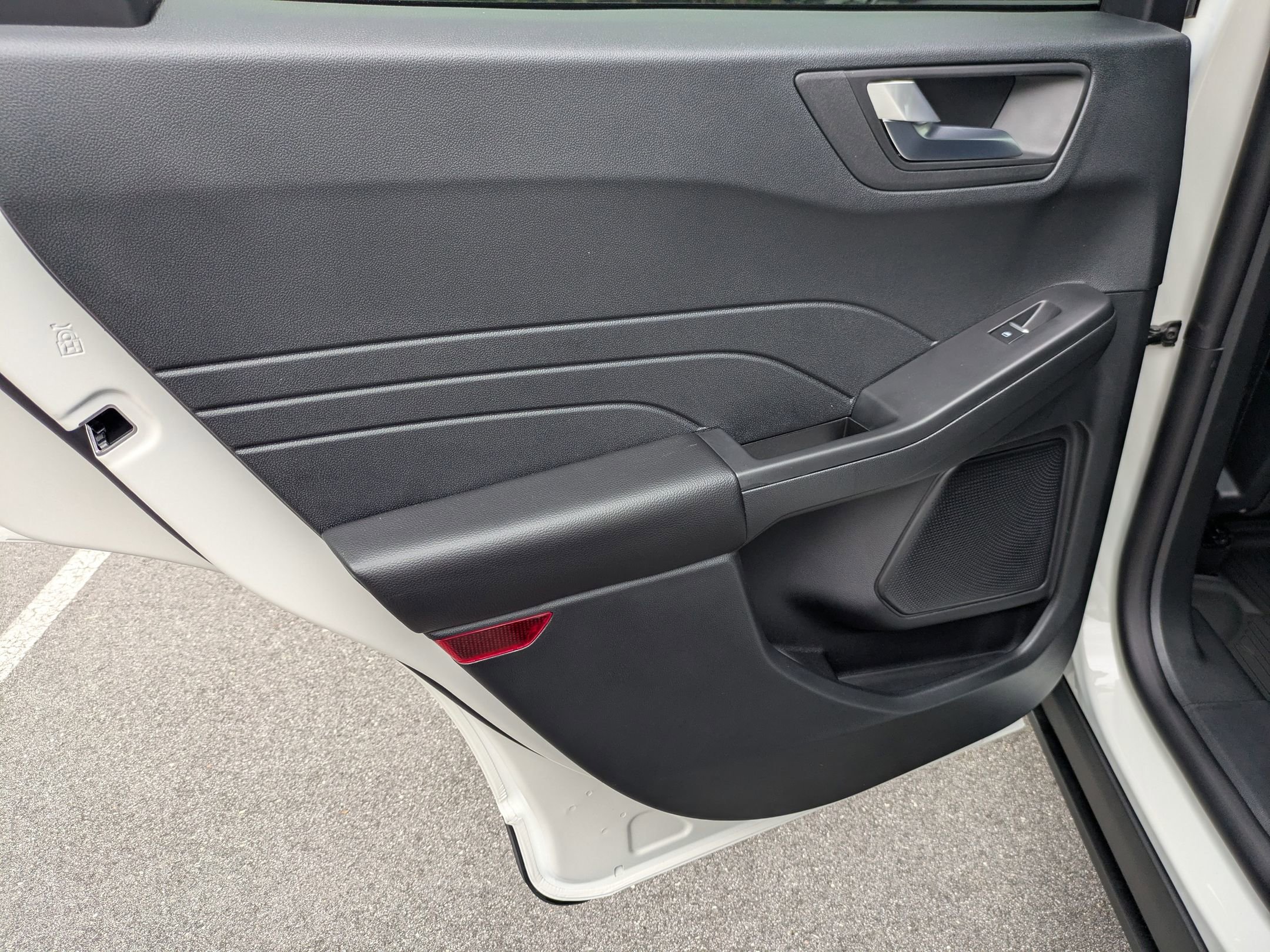 New 2025 Ford Escape ST-Line w/ Equipment Group 301A image 24