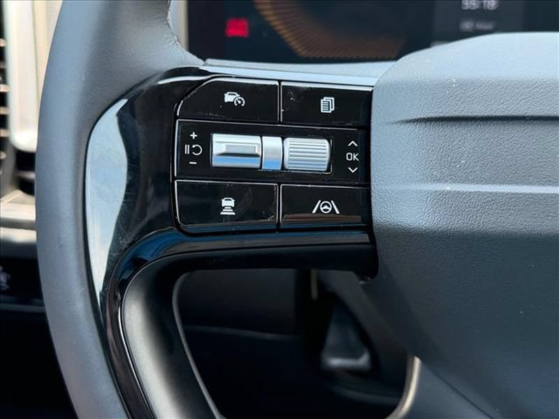 New 2026 Kia Sorento LX FWD image 23