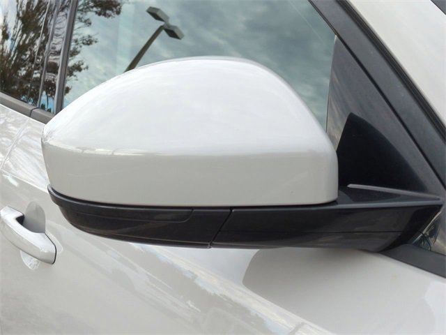 Used 2020 Jaguar E-PACE SE image 12