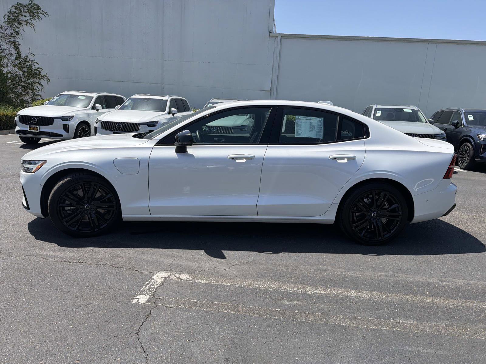 Certified 2023 Volvo S60 T8 Plus w/ Climate Package AWD/4WD image 8