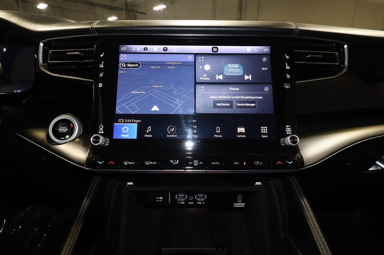 Used 2023 Jeep Grand Wagoneer Series II image 18