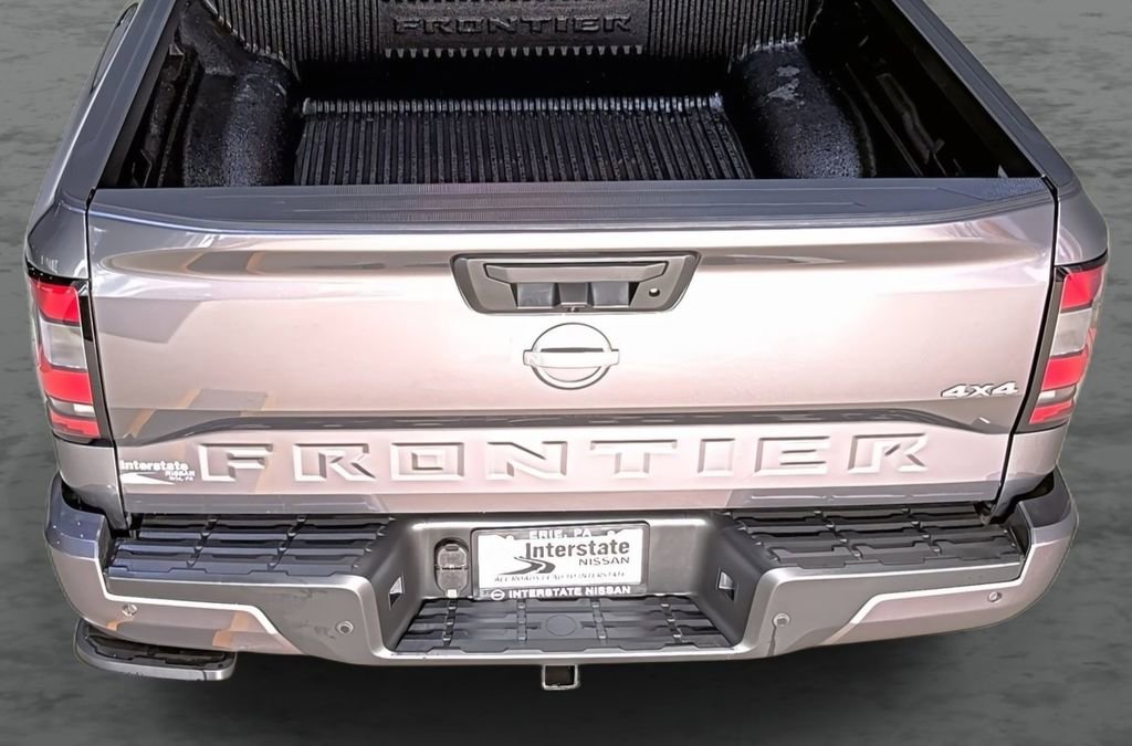 New 2026 Nissan Frontier SV w/ All-Weather Content Package AWD/4WD image 11