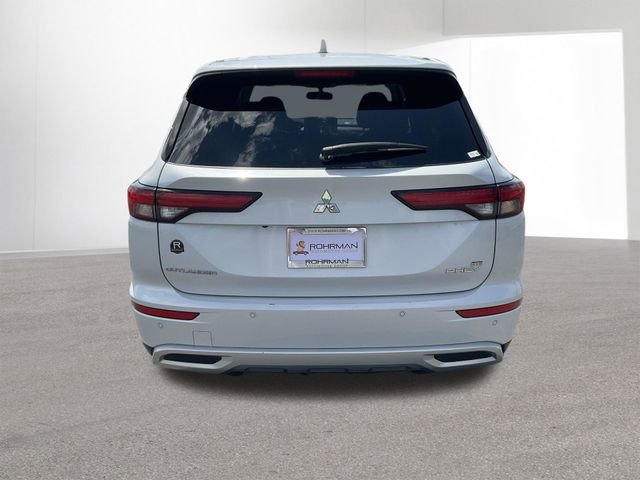 Used 2024 Mitsubishi Outlander SE AWD/4WD image 5