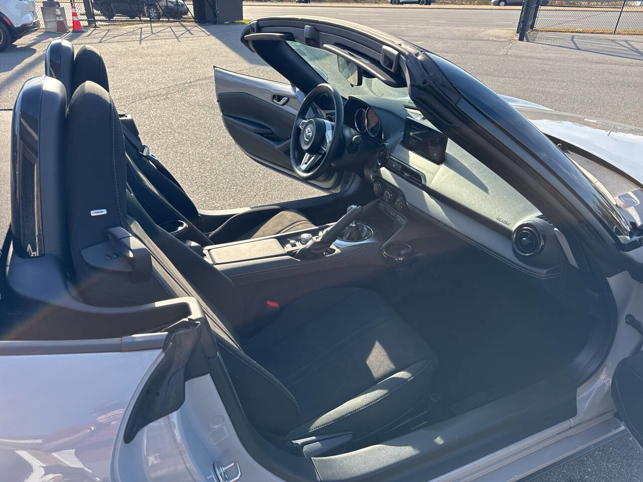 Used 2024 MAZDA MX-5 Miata Club image 18