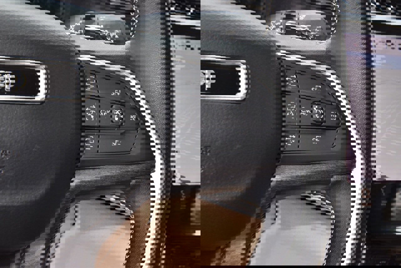 Used 2022 Jeep Grand Cherokee L Limited image 25