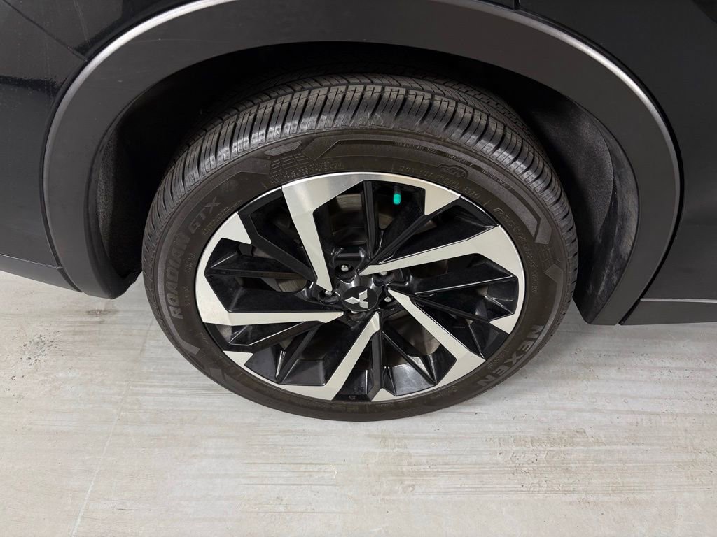 Used 2022 Mitsubishi Outlander ES image 10