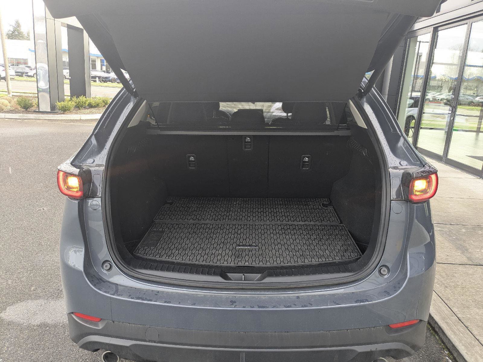 Used 2024 MAZDA CX-5 Carbon Edition image 11