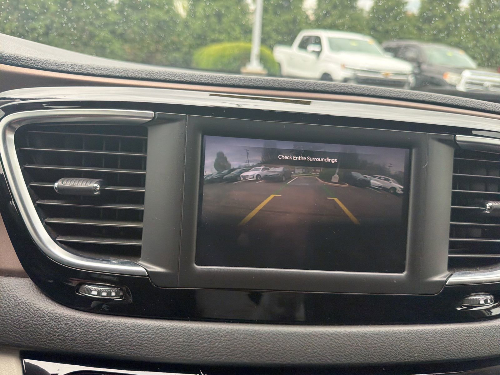 Used 2023 Chrysler Voyager LX FWD image 22