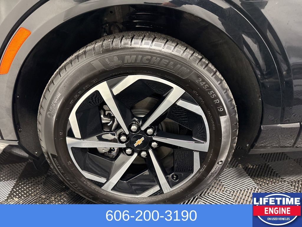 Used 2025 Chevrolet Equinox EV LT image 11