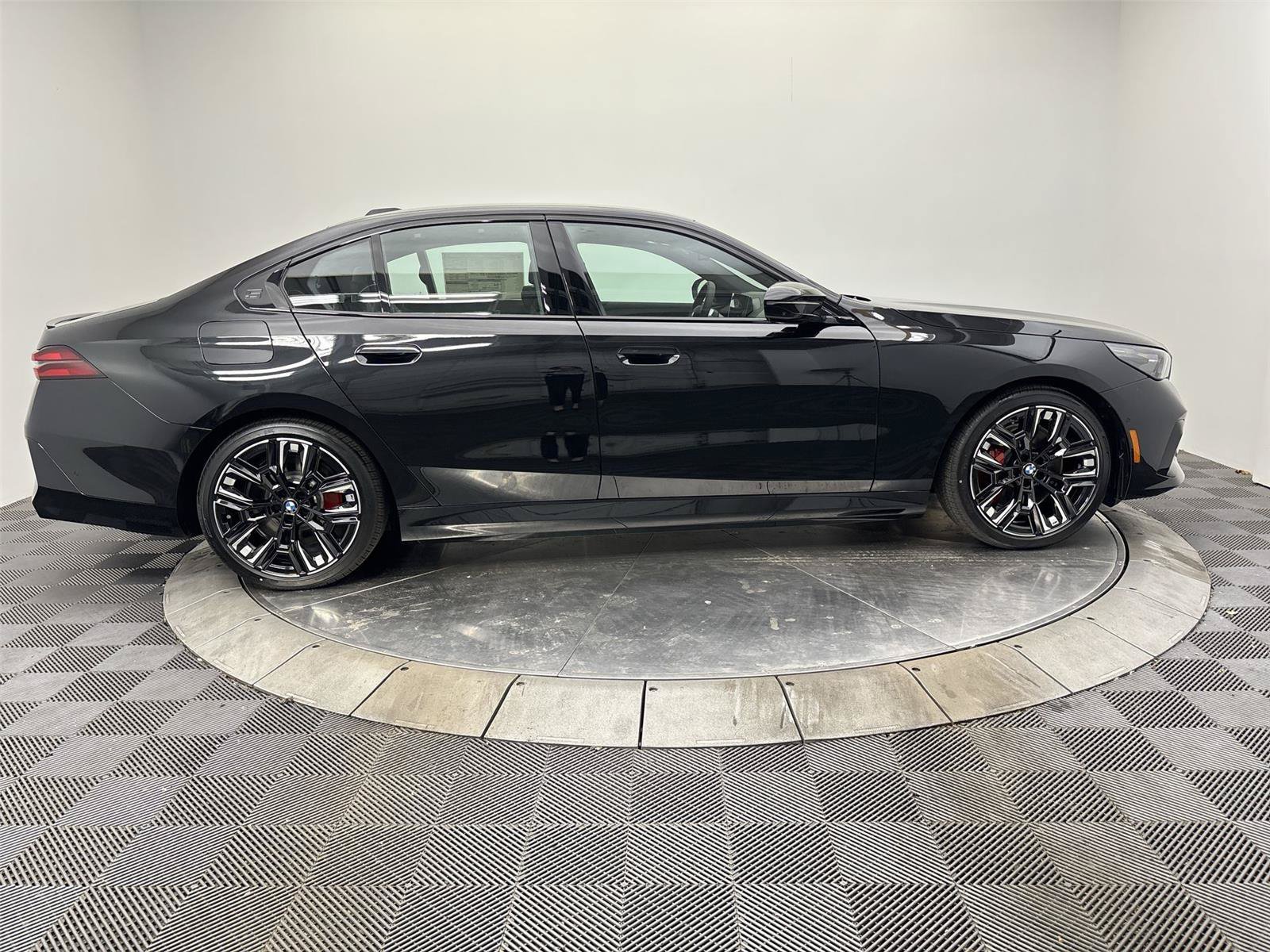 New 2026 BMW i5 w/ Executive Package AWD/4WD image 17