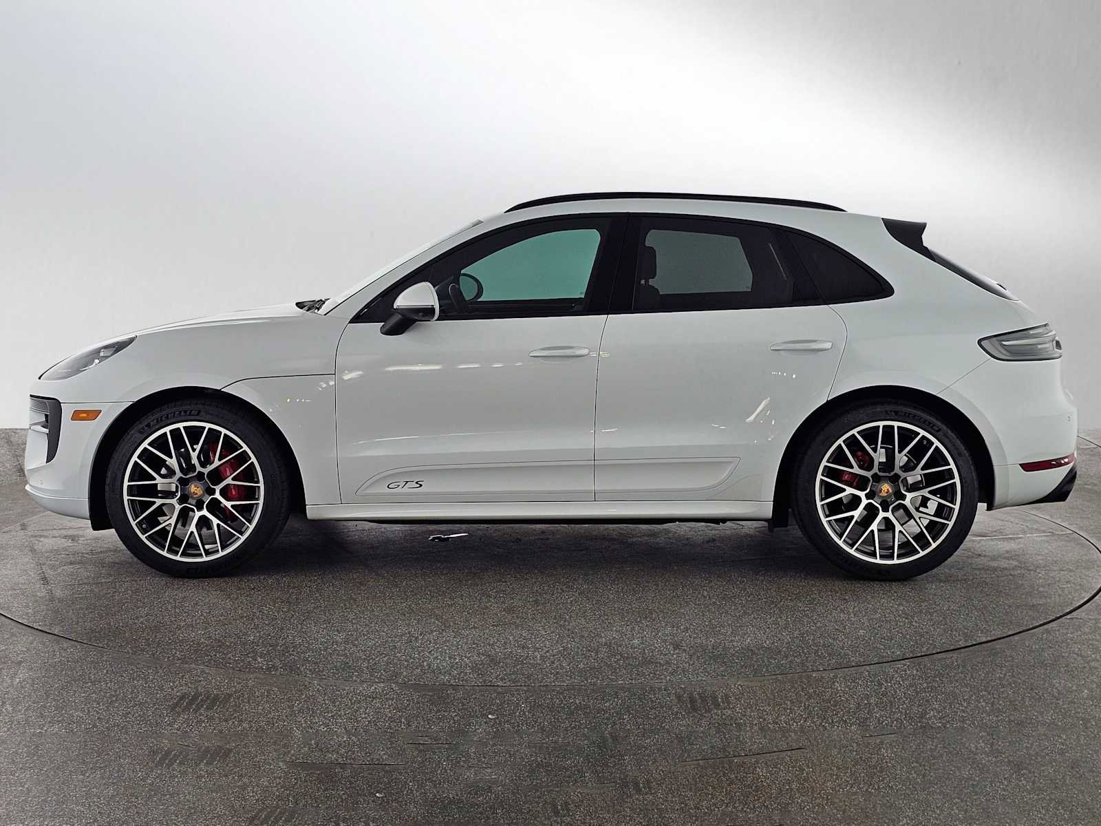 Used 2021 Porsche Macan GTS image 6