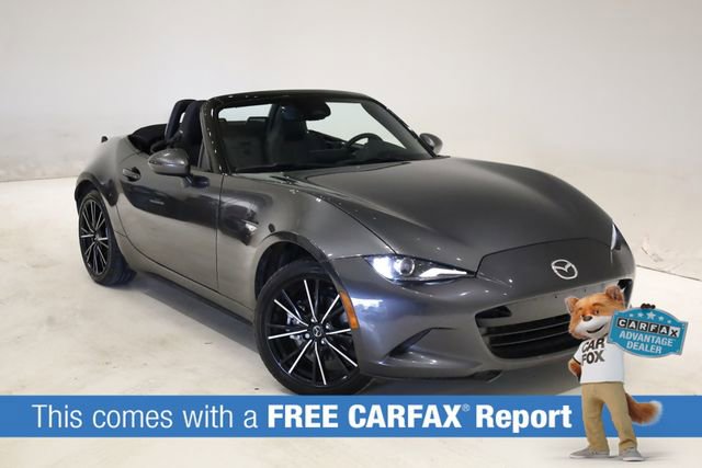 Used 2024 MAZDA MX-5 Miata Grand Touring image 2
