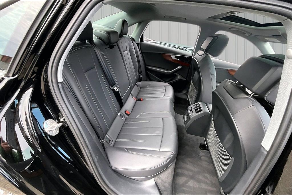 Used 2023 Audi A4 2.0T Premium image 25