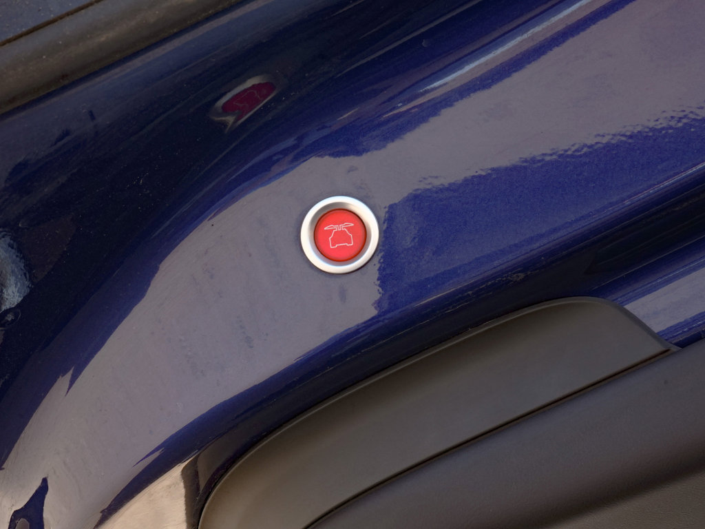 Used 2020 Tesla Model X Long Range image 23