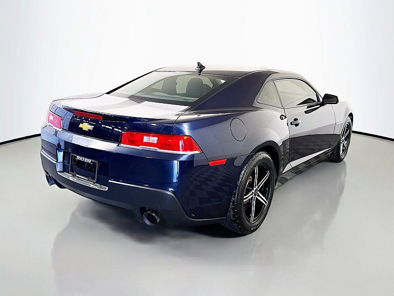 Used 2015 Chevrolet Camaro LT RWD image 7