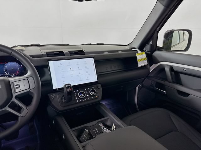 New 2026 Land Rover Defender 130 X-Dynamic SE AWD/4WD image 26