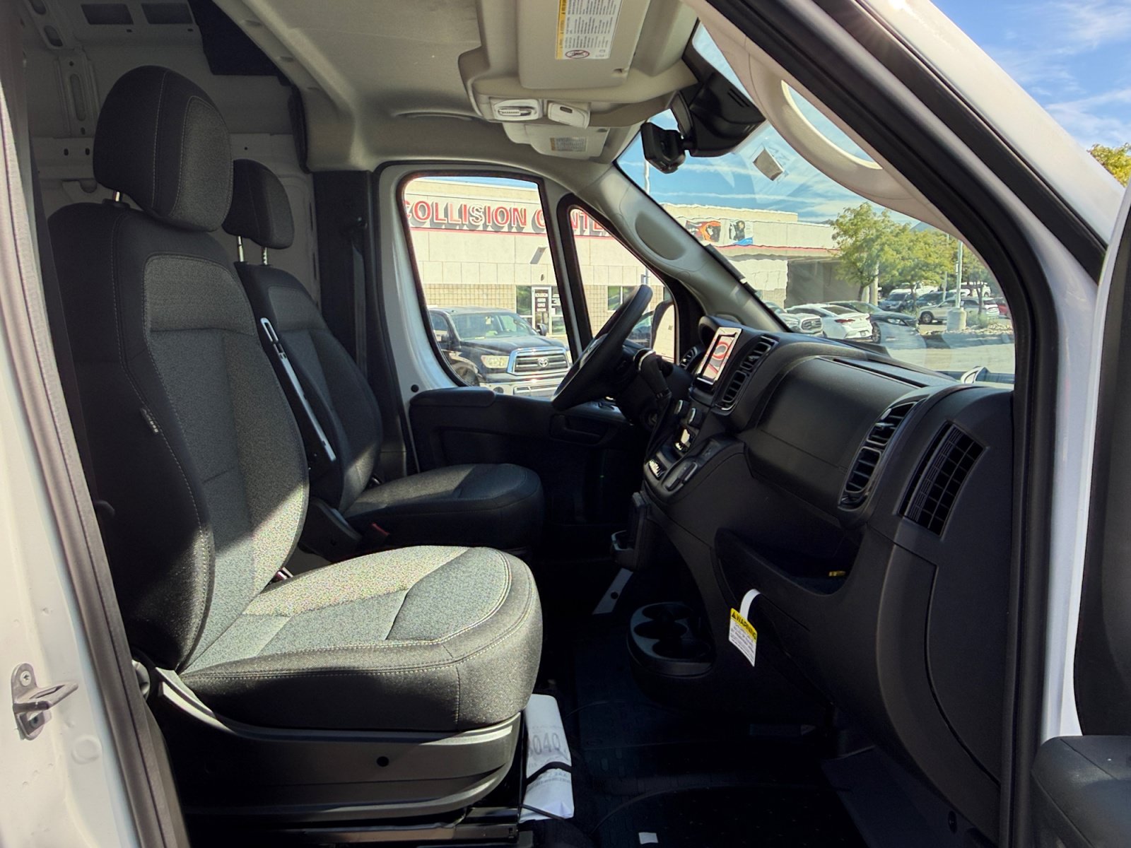 New 2027 RAM ProMaster 2500 w/ Convenience Group FWD image 27