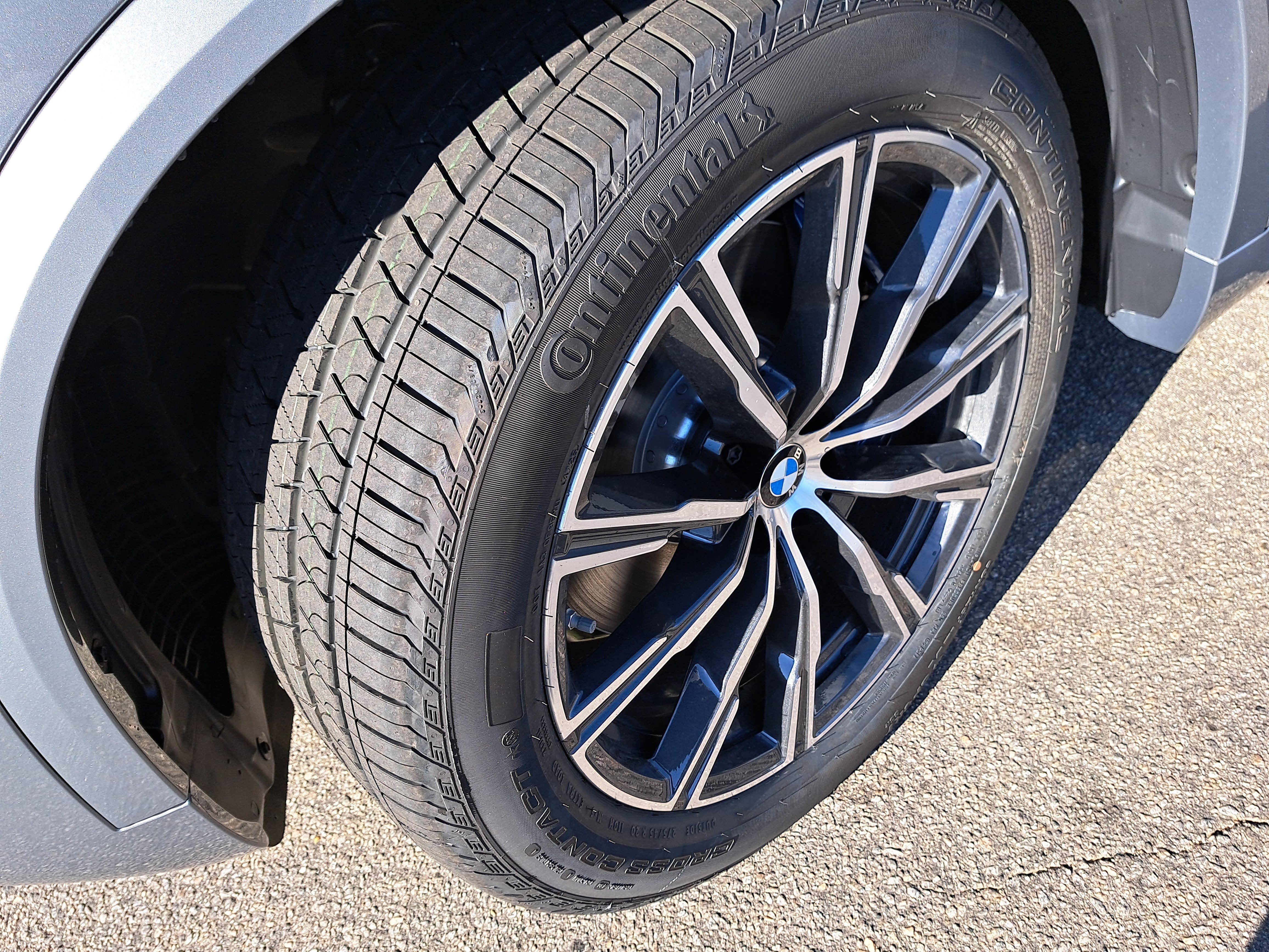 New 2026 BMW X5 xDrive40i w/ M Sport Package AWD/4WD image 35