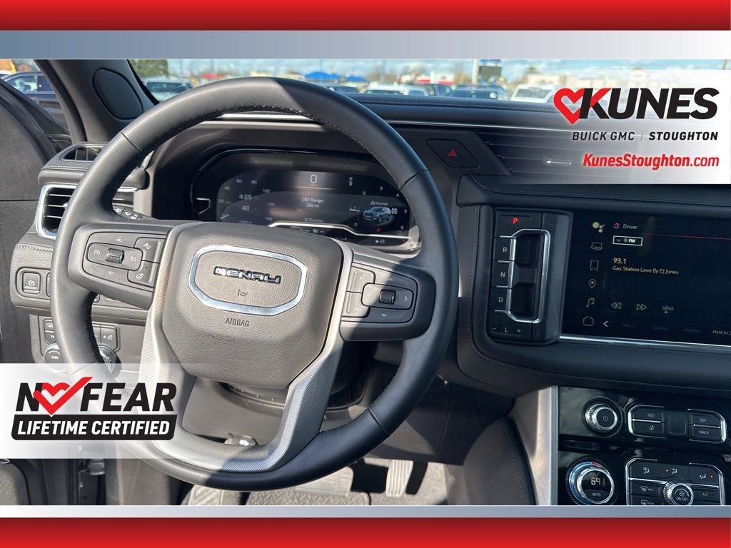 Used 2023 GMC Yukon XL Denali image 48