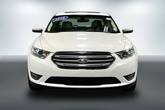 Used 2016 Ford Taurus SEL w/ Equipment Group 201A FWD image 2