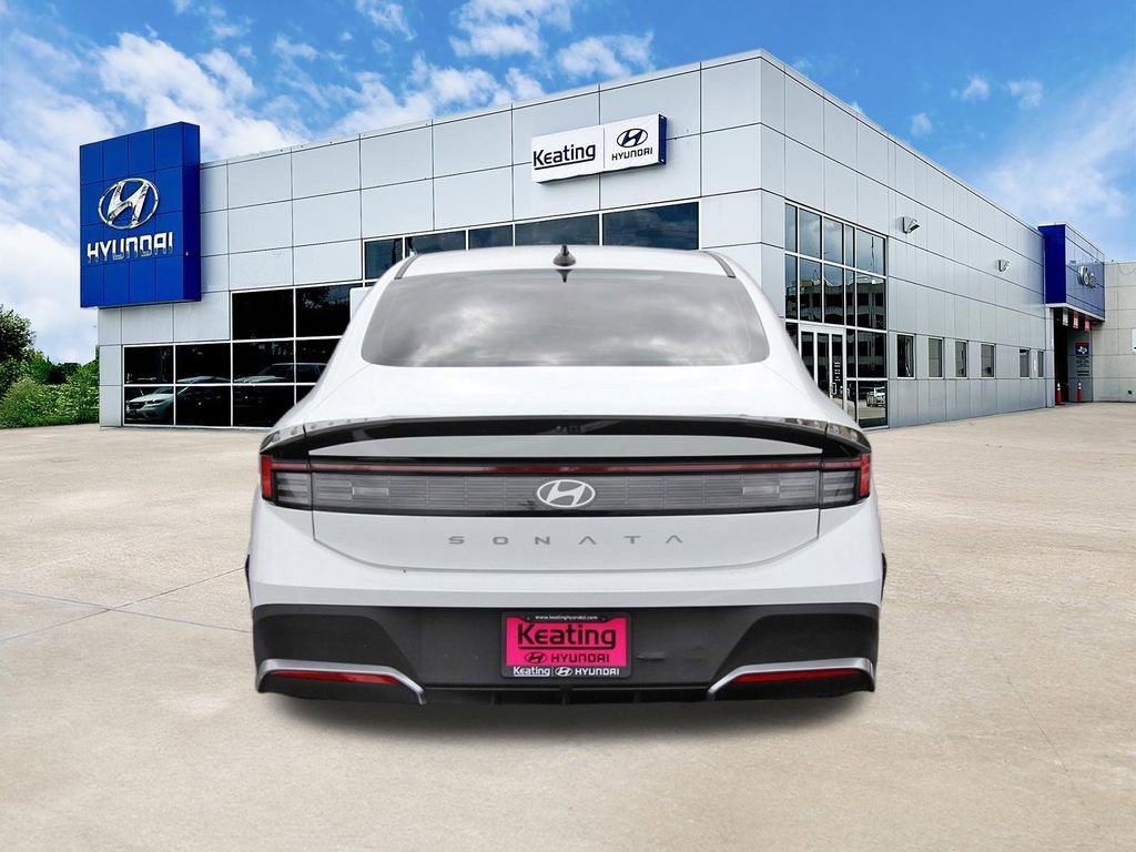 Certified 2025 Hyundai Sonata SE FWD image 6
