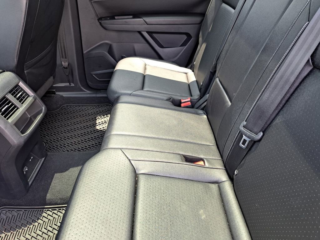 Used 2020 Volkswagen Atlas Cross Sport SEL R-Line FWD image 22