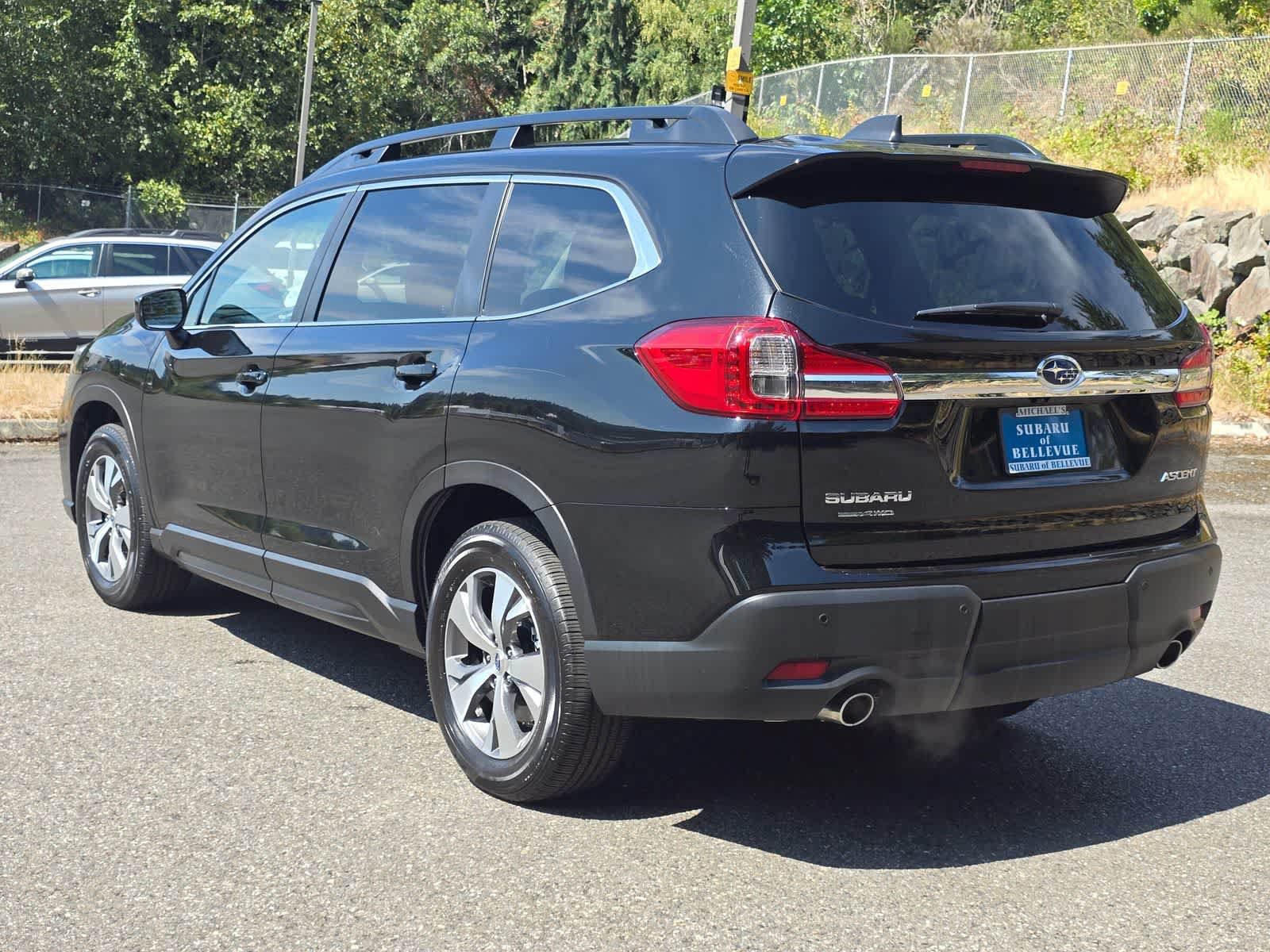 Certified 2022 Subaru Ascent Premium w/ Convenience Package AWD/4WD image 3