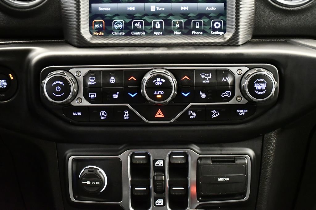 Used 2021 Jeep Wrangler Unlimited Sahara image 26