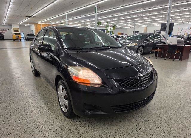 Used 2012 Toyota Yaris Sedan FWD image 4