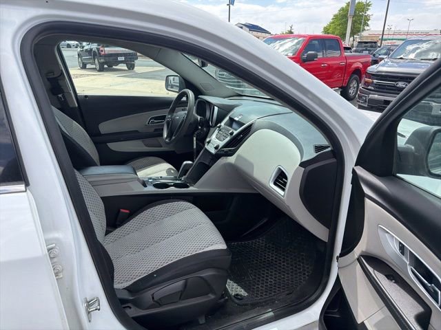 Used 2015 Chevrolet Equinox LS AWD/4WD image 28