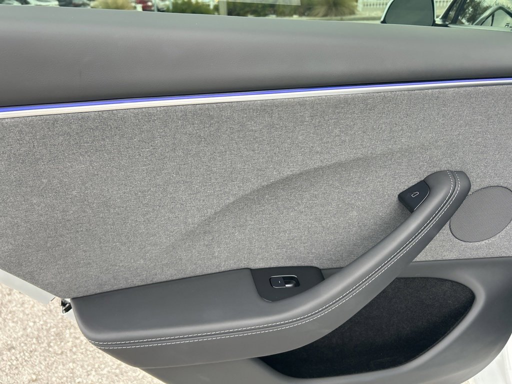Used 2025 Tesla Model 3 Long Range image 15