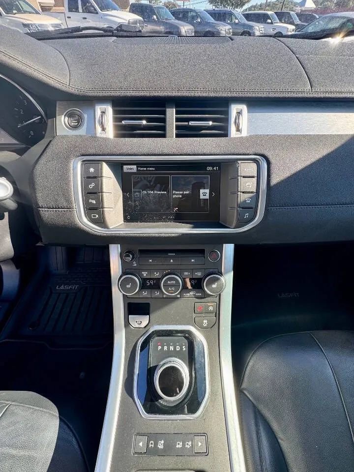 Used 2016 Land Rover Range Rover Evoque SE image 13