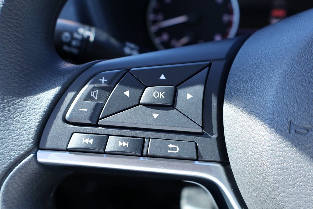 New 2025 Nissan Sentra SV image 10