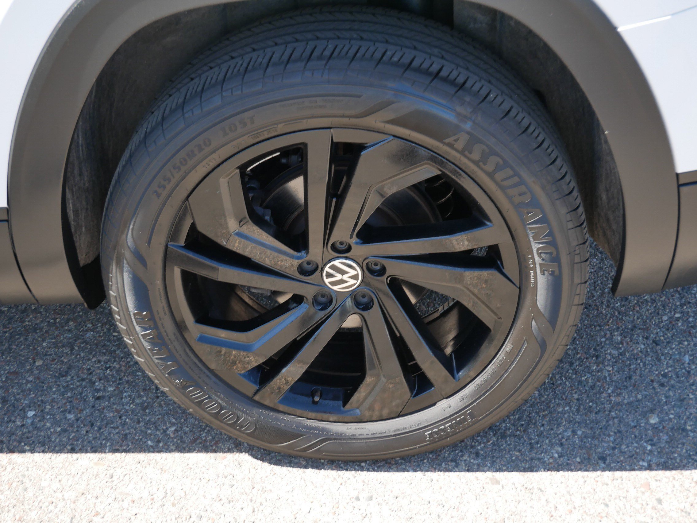 Certified 2023 Volkswagen Atlas SE w/ Black Wheel Package AWD/4WD image 15