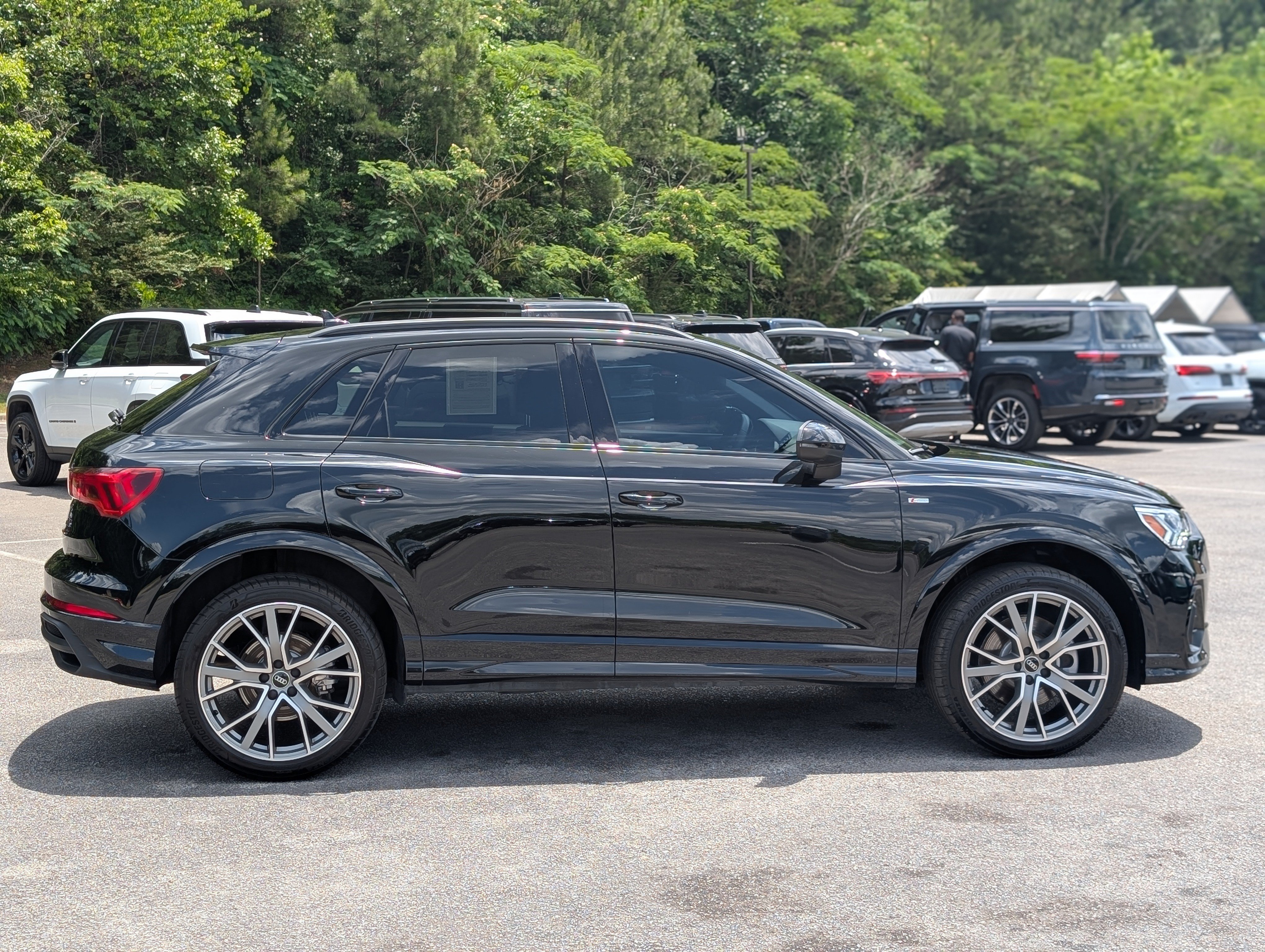 Used 2025 Audi Q3 2.0T Premium Plus w/ Premium Plus Package AWD/4WD image 10