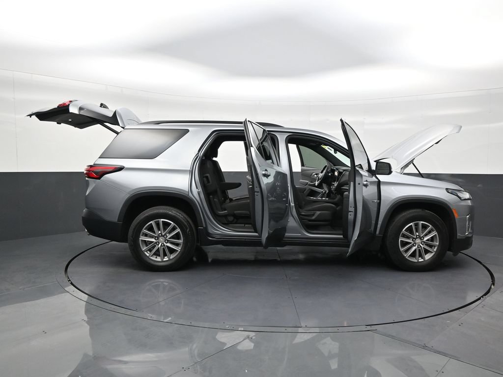 Used 2024 Chevrolet Traverse LT FWD image 29