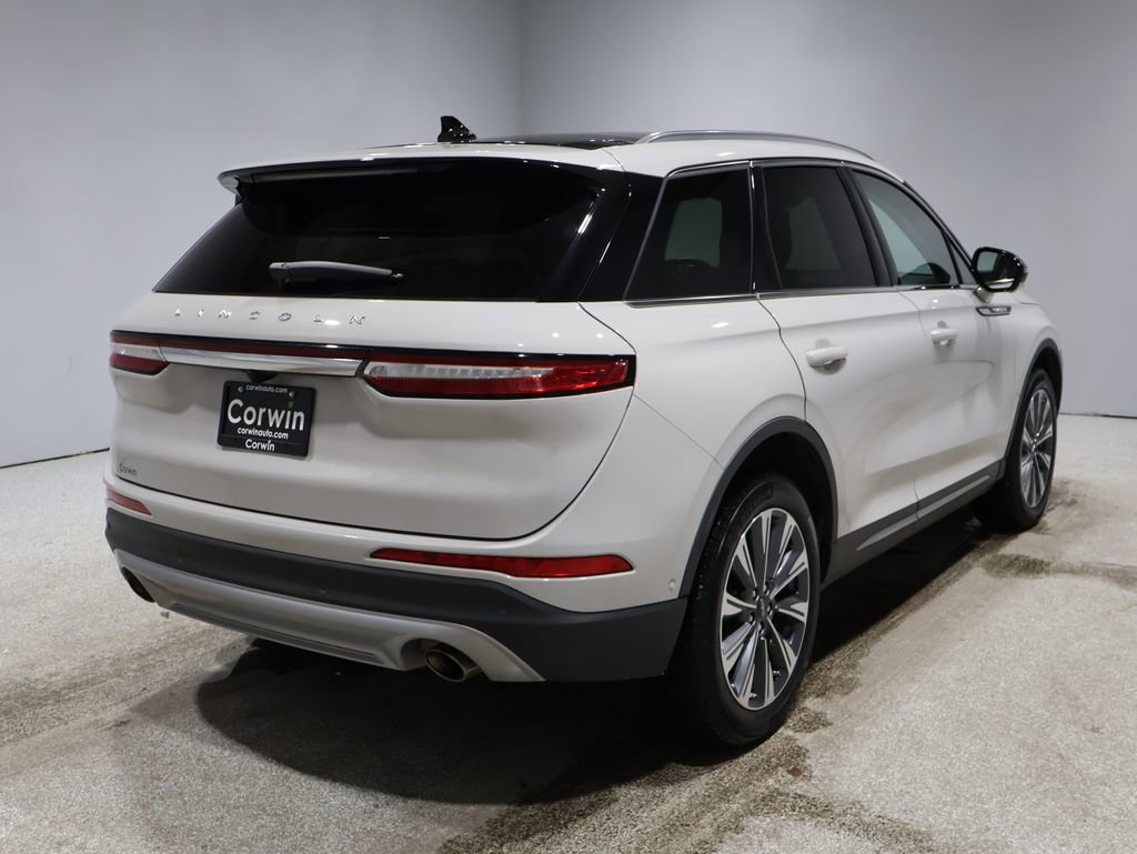 Used 2022 Lincoln Corsair Reserve w/ Equipment Group 201A image 2